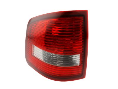 Ford 7A2Z-13405-AA Lamp Assembly, Driver Side