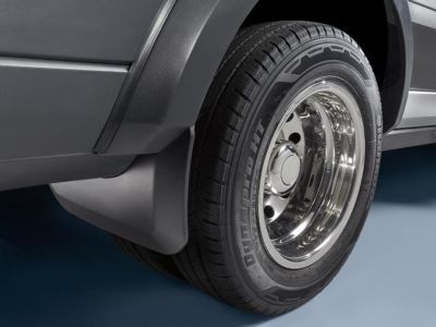 Ford EK3Z-16A550-CA Mud Guard
